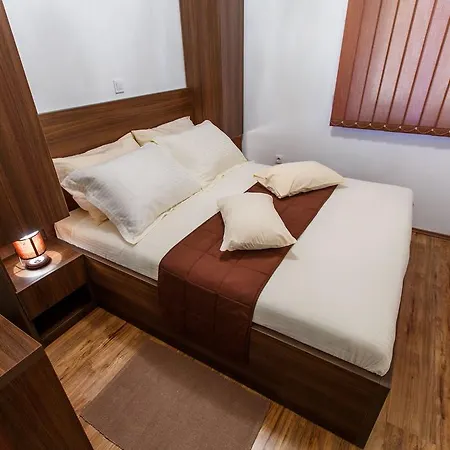 Ra Apartament *