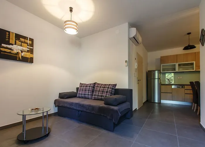 Apartament Ra *