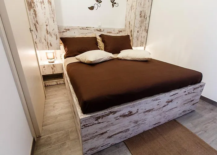 Ra Apartament *
